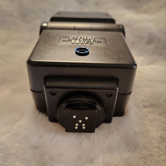 Vivitar Auto Thyristor 550FD Shoe Mount Camera Flash Untested - Picture 4 of 15